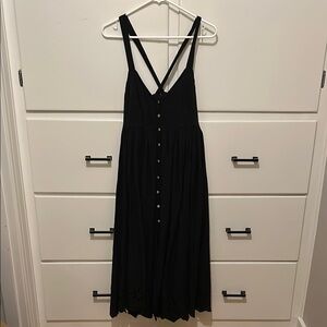 Black Sleeveless Dress